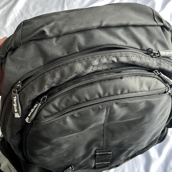 Targus Backpack Briefcase - Picture 9 of 13